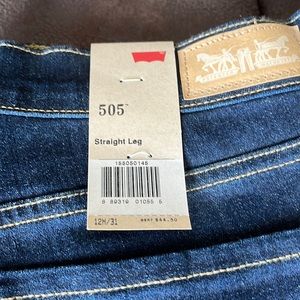 NWT woman’s levi 505 jeans